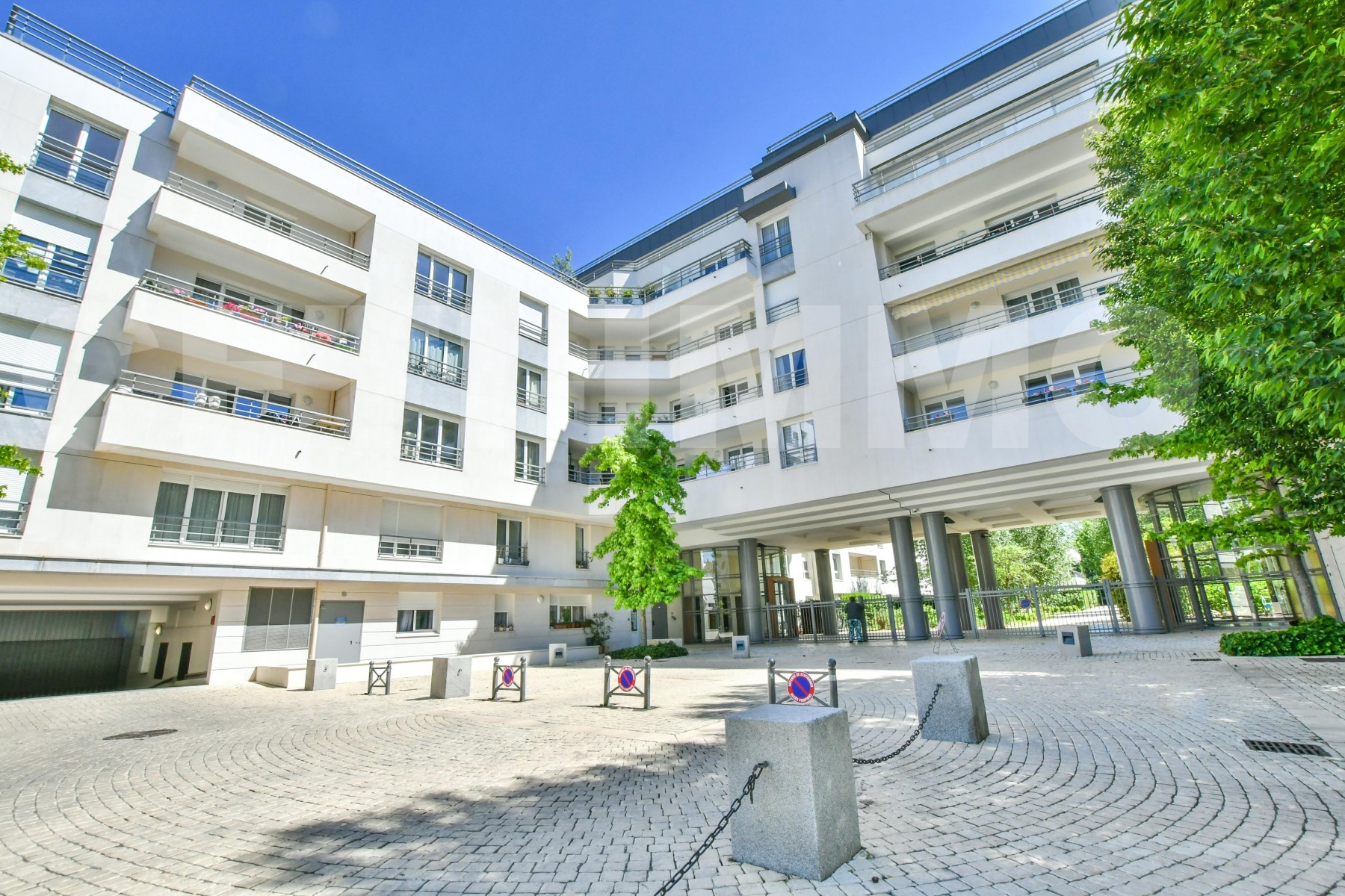 Appartement 2 Pièce(s) COURBEVOIE