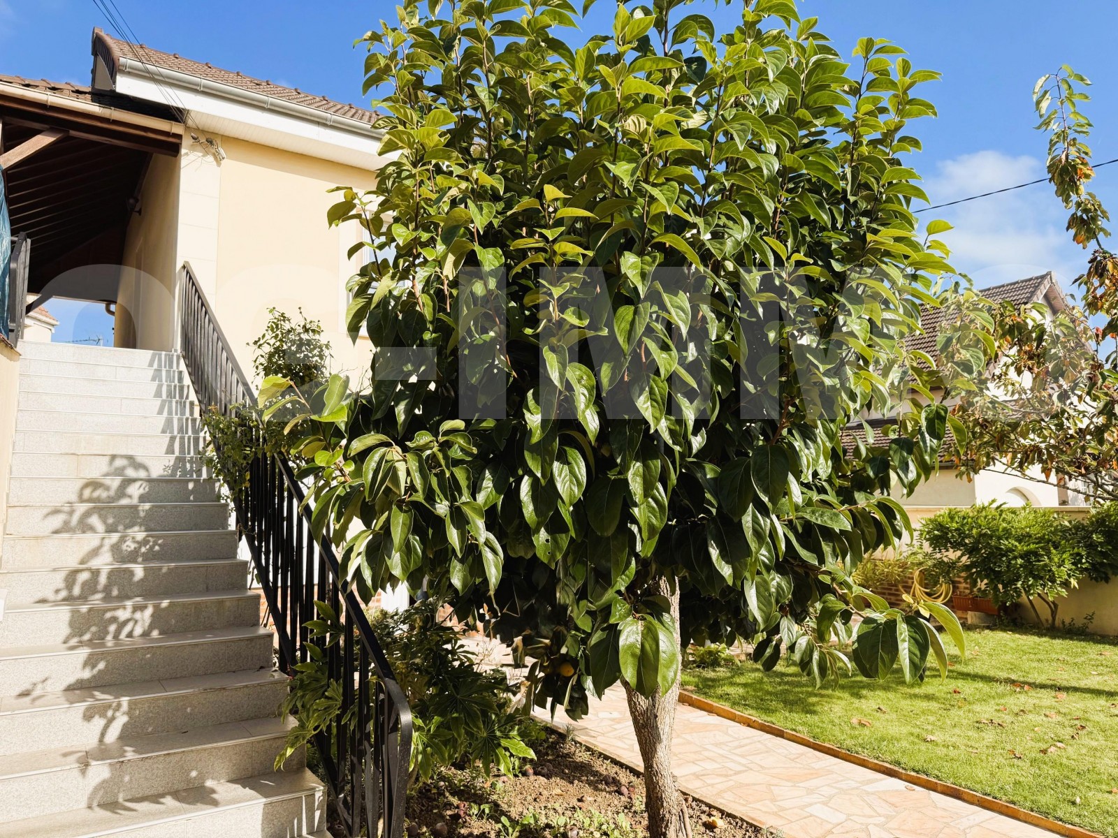 Appartement 2 Pièce(s) OZOIR-LA-FERRIERE