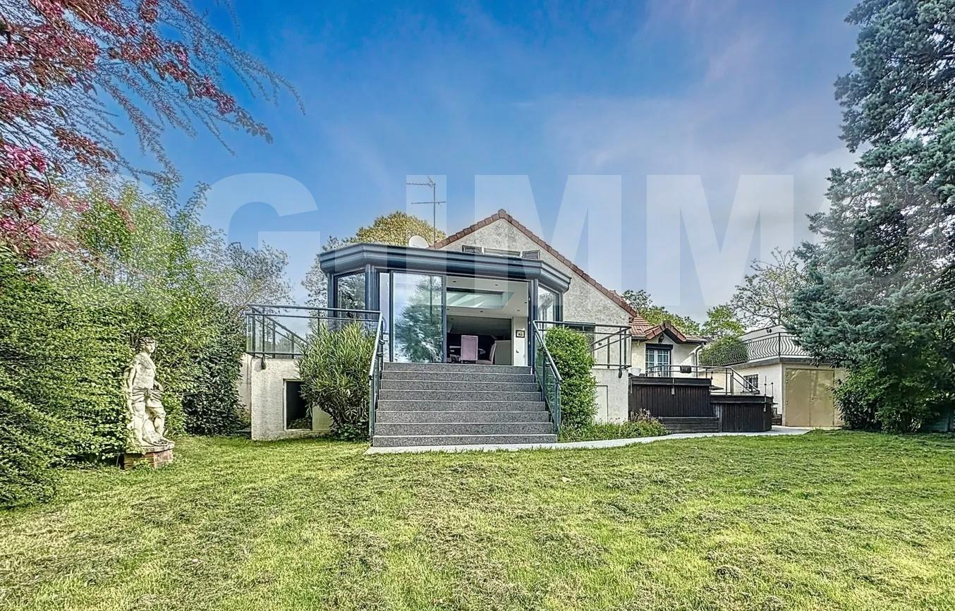 Maison 8 Pièce(s) CHATRES