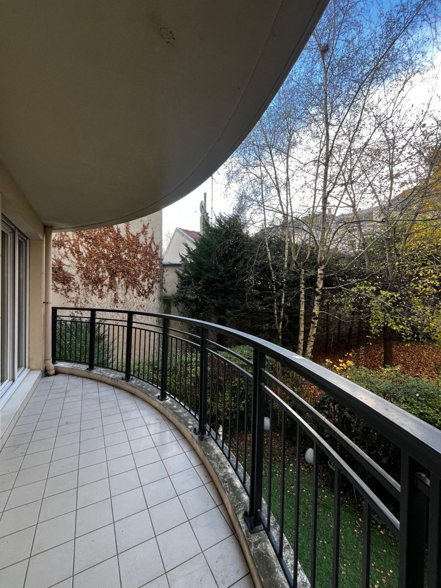 Appartement 3 Pièce(s) CHARENTON-LE-PONT