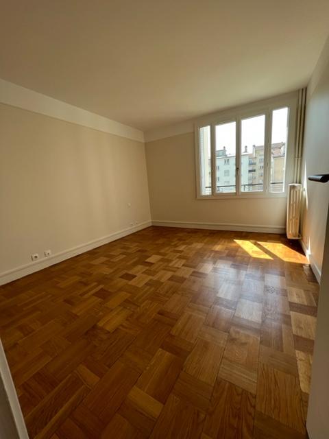 Appartement 2 Pièce(s) CHARENTON-LE-PONT - Photo 4