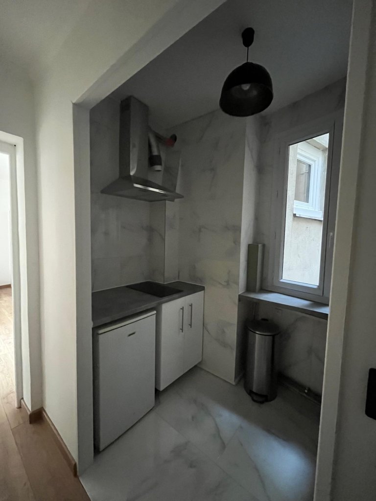 Studio 1 Pièce(s) PARIS 18EME ARR. - Photo 2