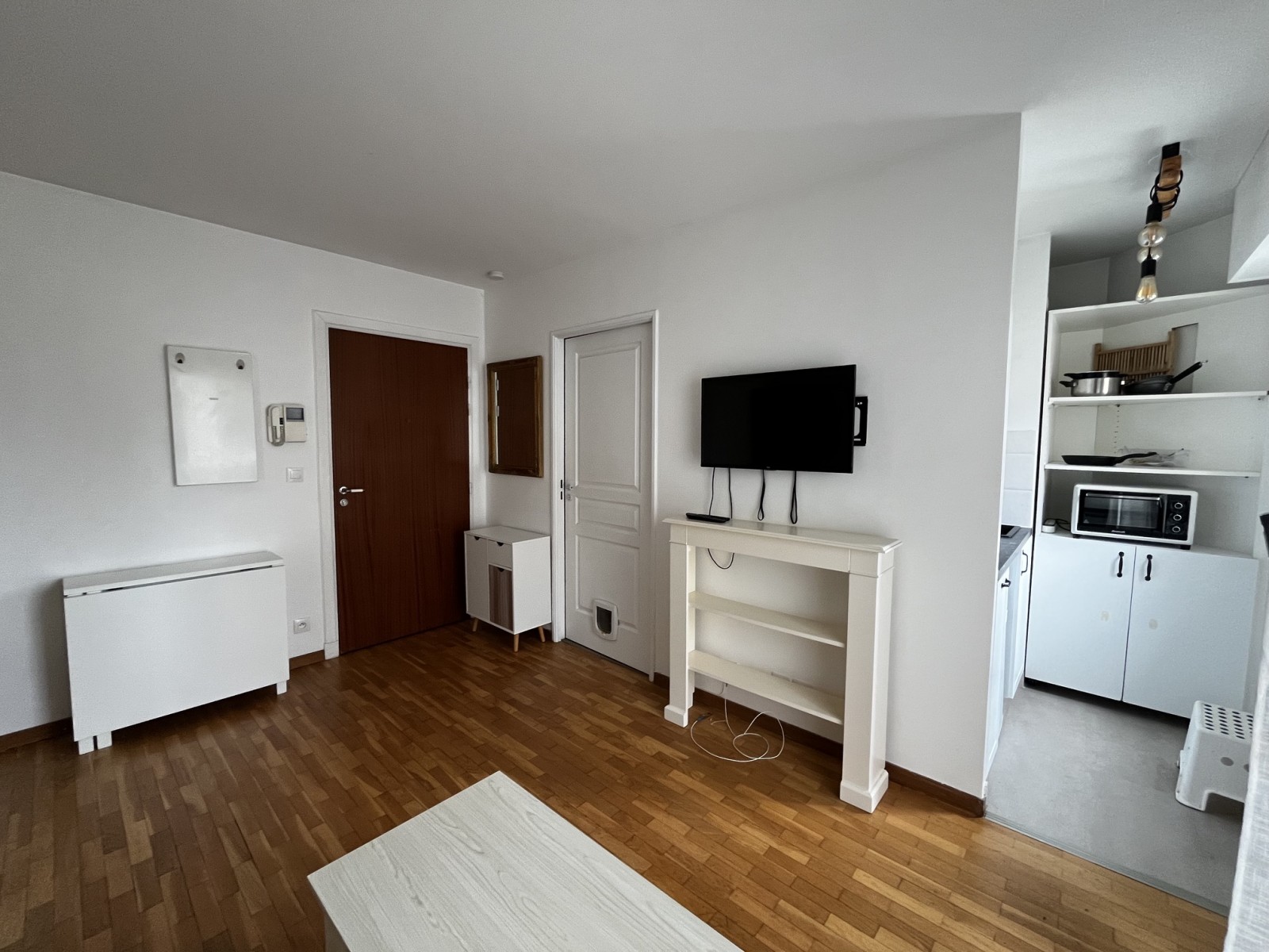 Appartement 2 Pièce(s) CHARENTON-LE-PONT - Photo 2