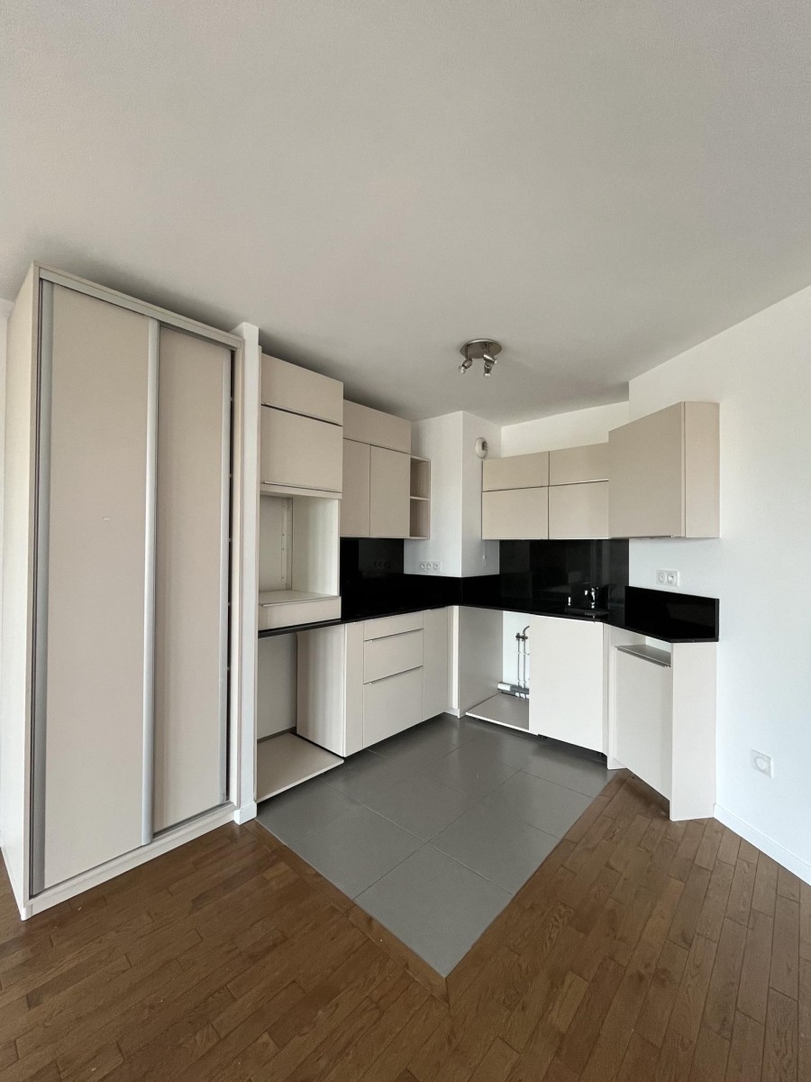 Appartement 3 Pièce(s) CHARENTON-LE-PONT - Photo 2