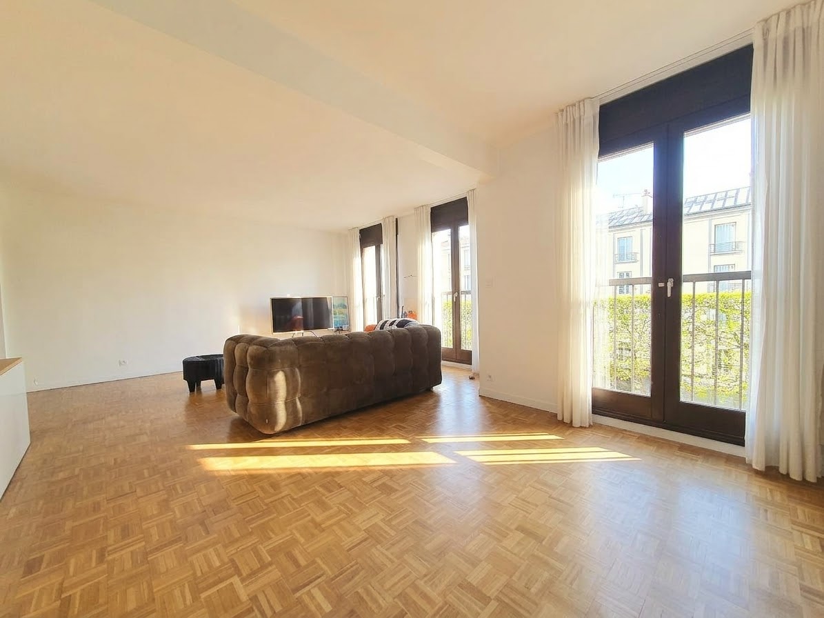 Appartement 4 Pièce(s) CHARENTON-LE-PONT - Photo 2