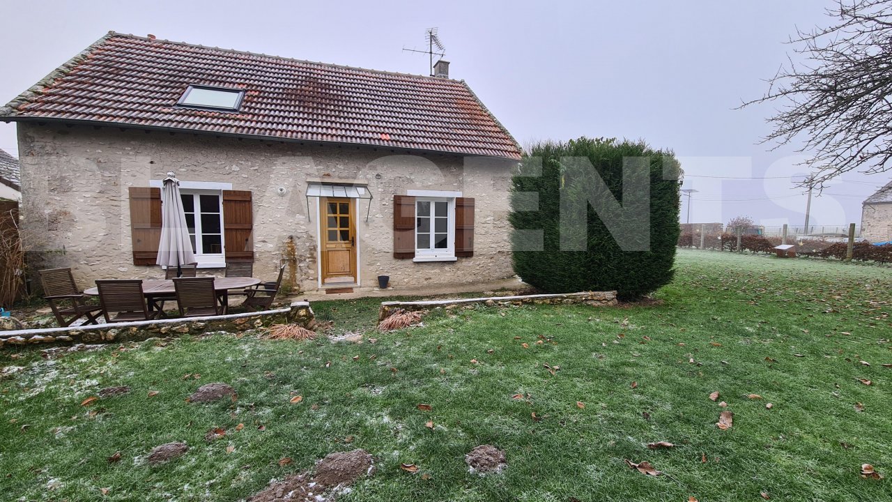 Maison briarde 3 Pièce(s) CHENOISE - Photo 1