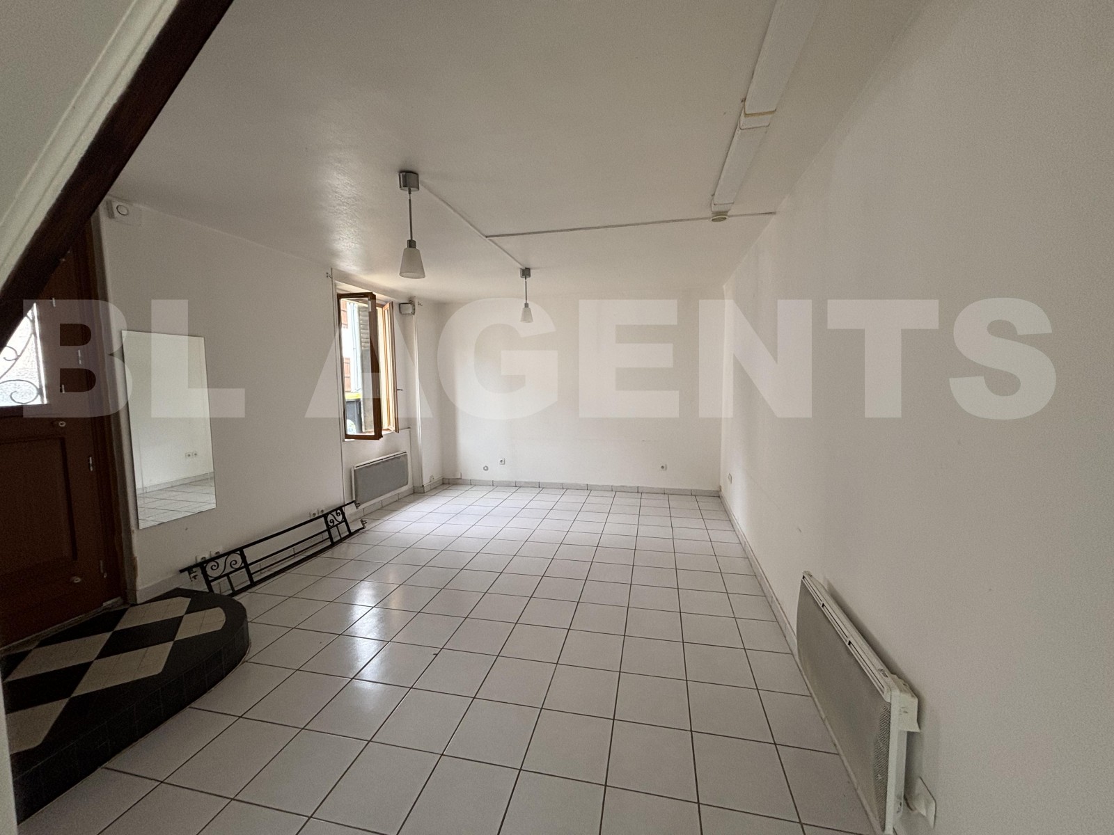 Maison de ville 4 Pièce(s) MOUROUX - Photo 2