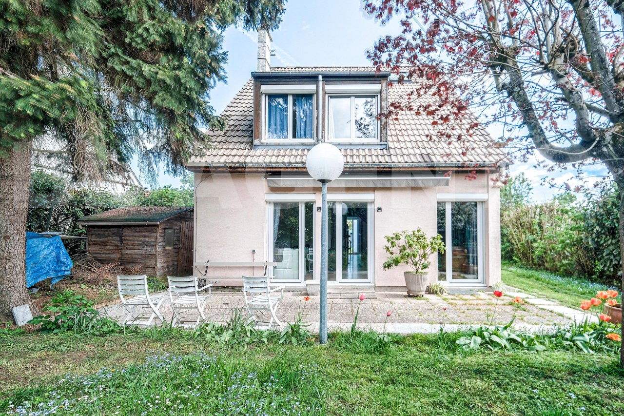 Maison traditionnelle 5 Pièce(s) CHAUCONIN-NEUFMONTIERS - Photo 4