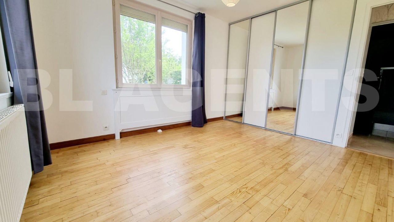 Maison 6 Pièce(s) COULOMMIERS - Photo 11