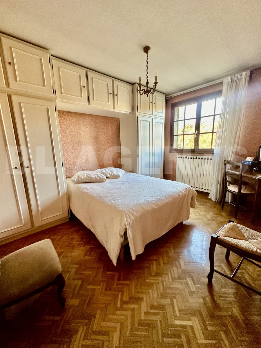 Maison 10 Pièce(s) TREMBLAY-EN-FRANCE - Photo 9