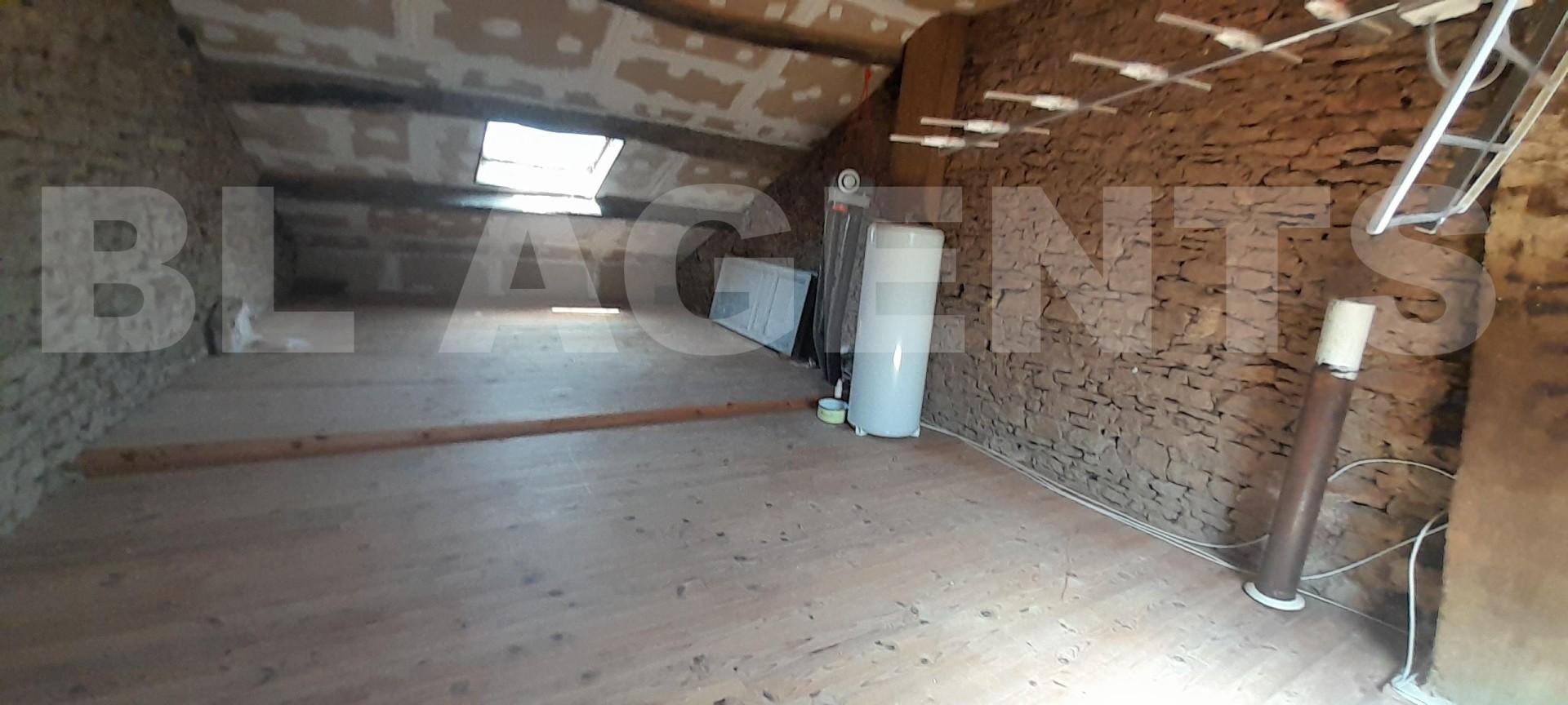 Maison 4 Pièce(s) ISSANCOURT-ET-RUMEL - Photo 1