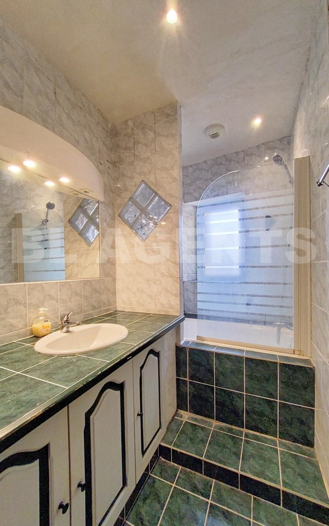 Maison 7 Pièce(s) REBAIS - Photo 12