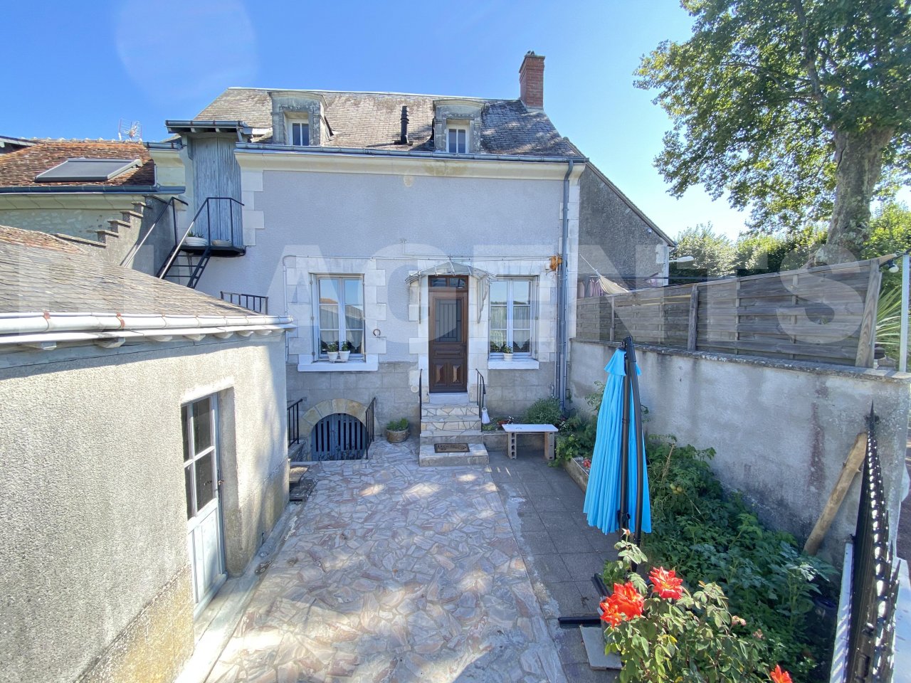 Maison 2 Pièce(s) DESCARTES - Photo 1