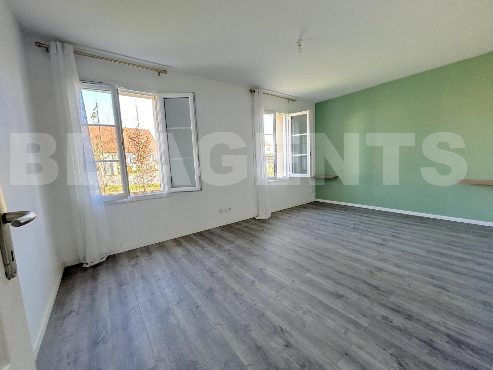 Maison 6 Pièce(s) IVRY-LE-TEMPLE - Photo 6