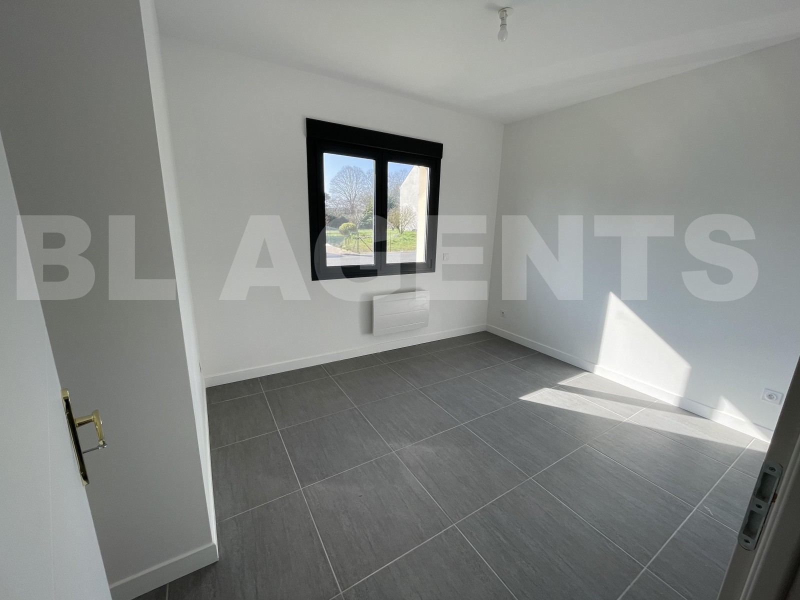 Maison contemporaine 6 Pièce(s) CHALETTE-SUR-LOING - Photo 9