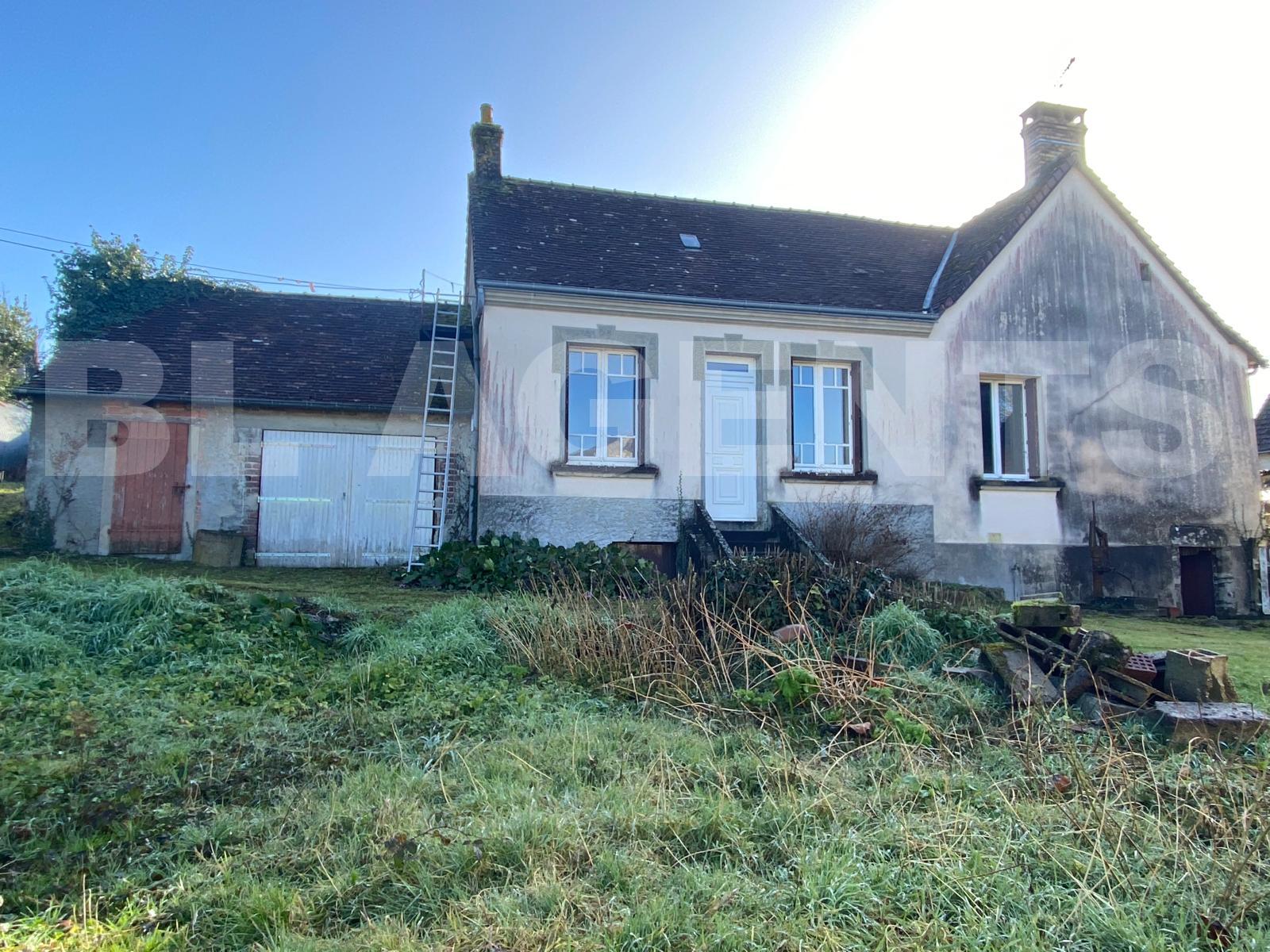 Maison de village 4 Pièce(s) YVRE-LE-POLIN - Photo 2