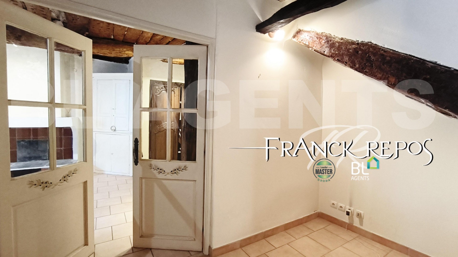 Maison de maître 7 Pièce(s) GAREOULT - Photo 9