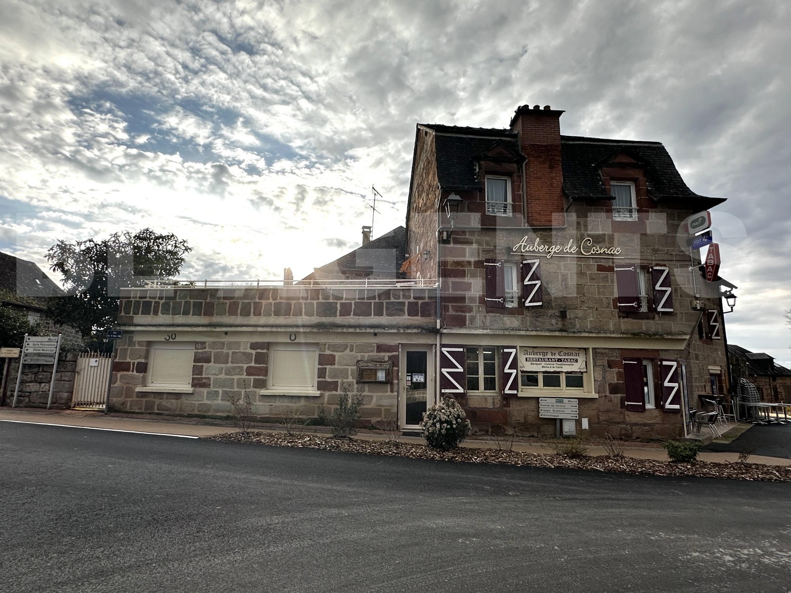 Fonds de commerce  COSNAC - Photo 2