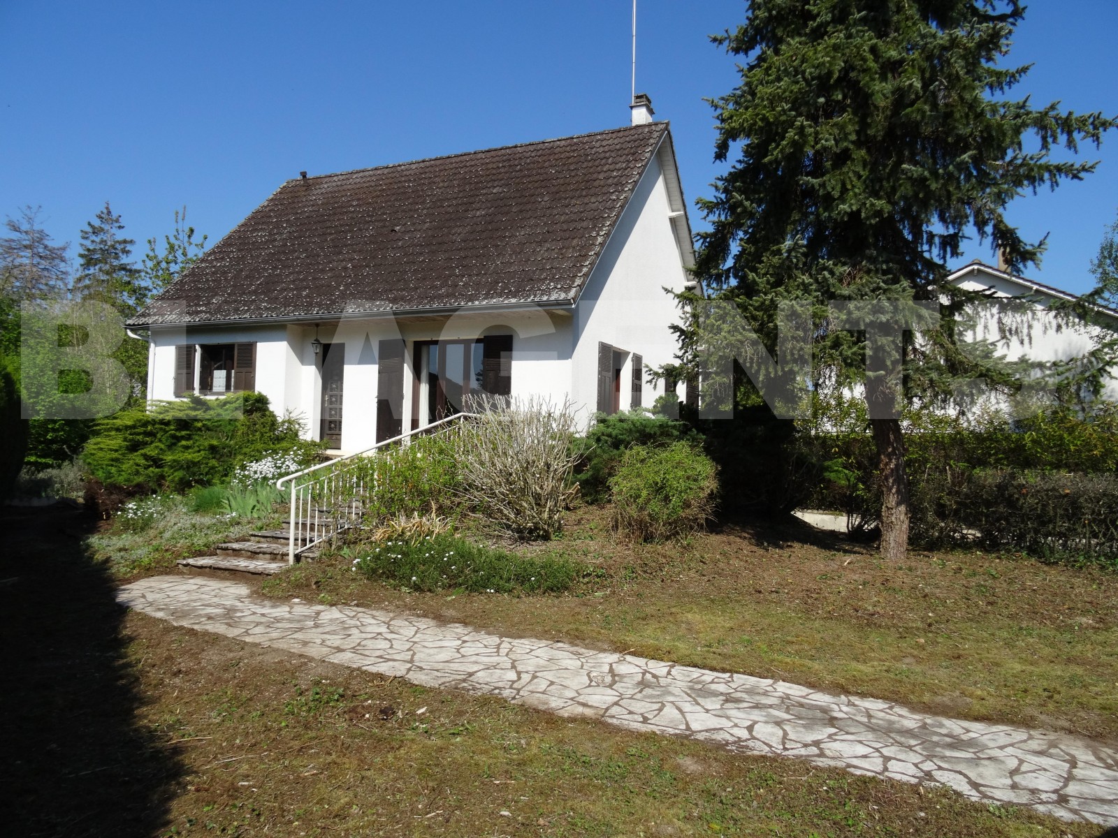 Maison 3 Pièce(s) CRAVANT - Photo 1
