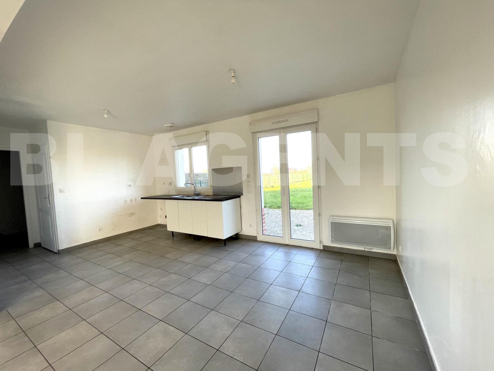Maison 5 Pièce(s) HESDIGNEUL-LES-BETHUNE - Photo 4