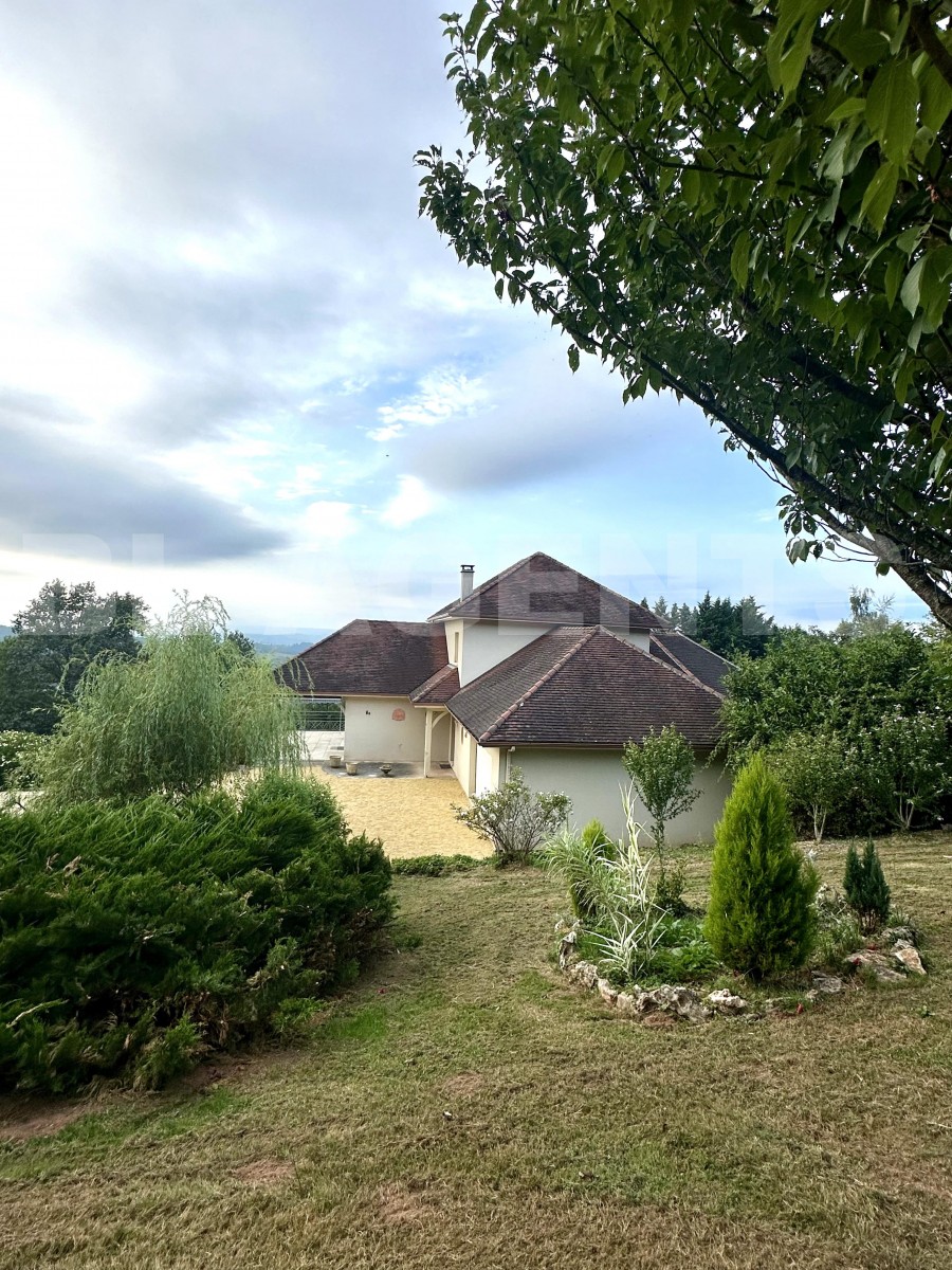Villa 6 Pièce(s) COSNAC - Photo 1