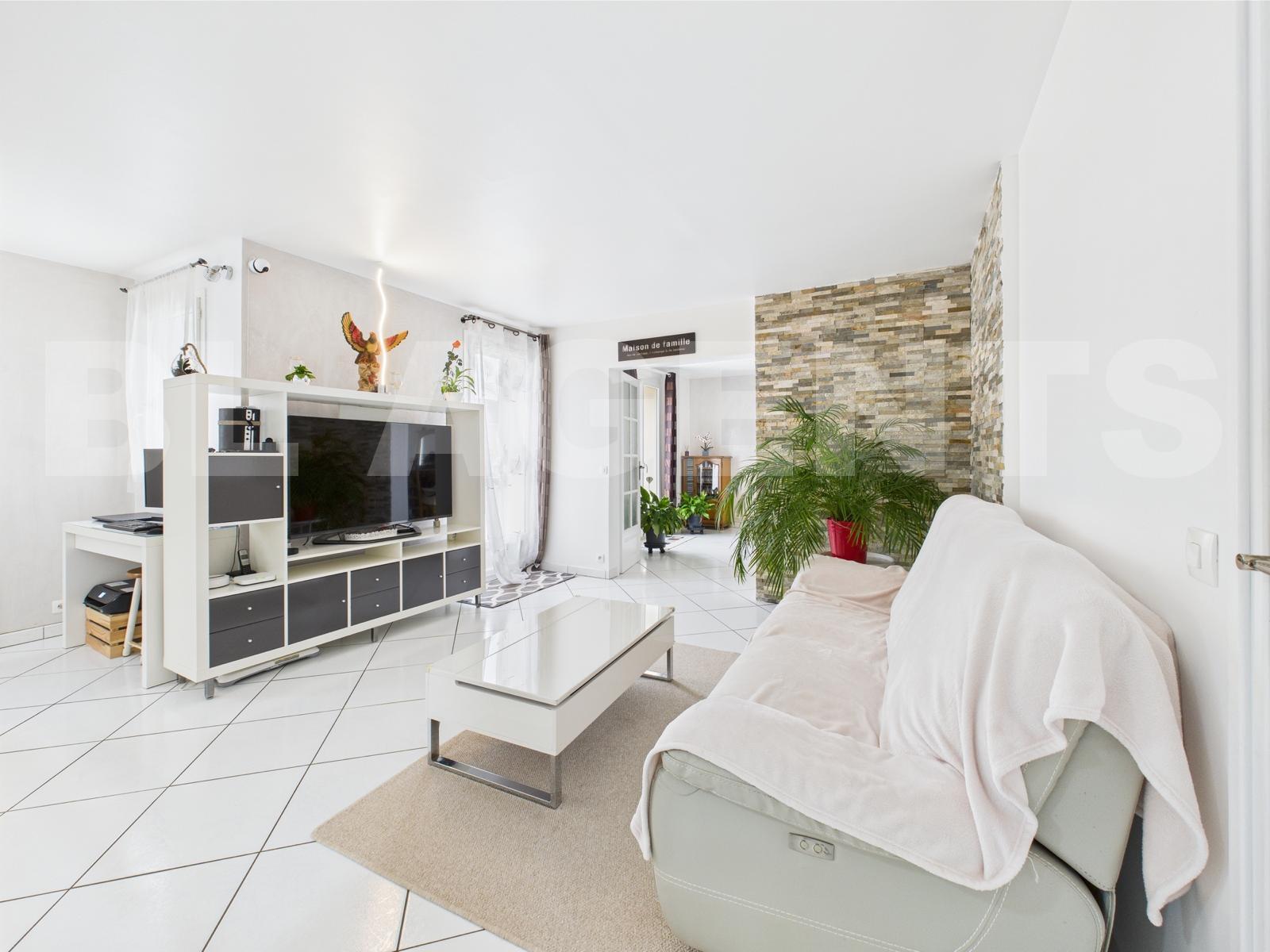 Maison 7 Pièce(s) MAROLLES-EN-HUREPOIX - Photo 4