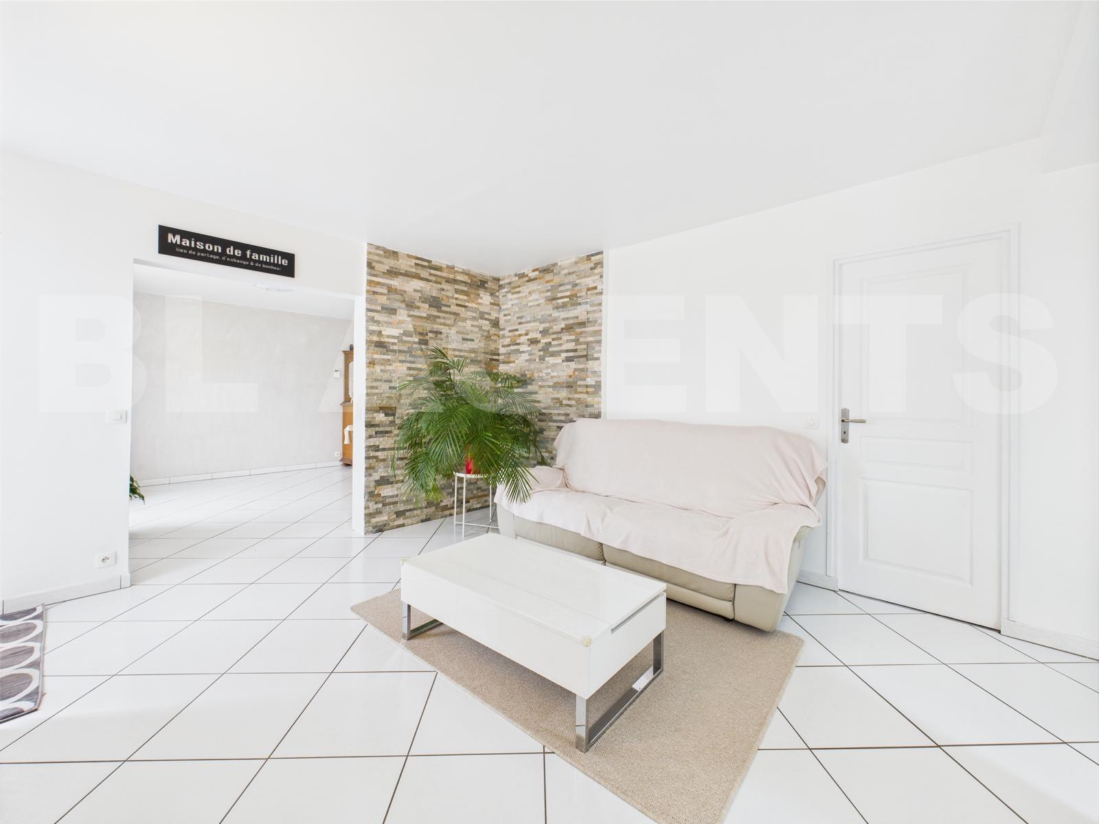 Maison 7 Pièce(s) MAROLLES-EN-HUREPOIX - Photo 6