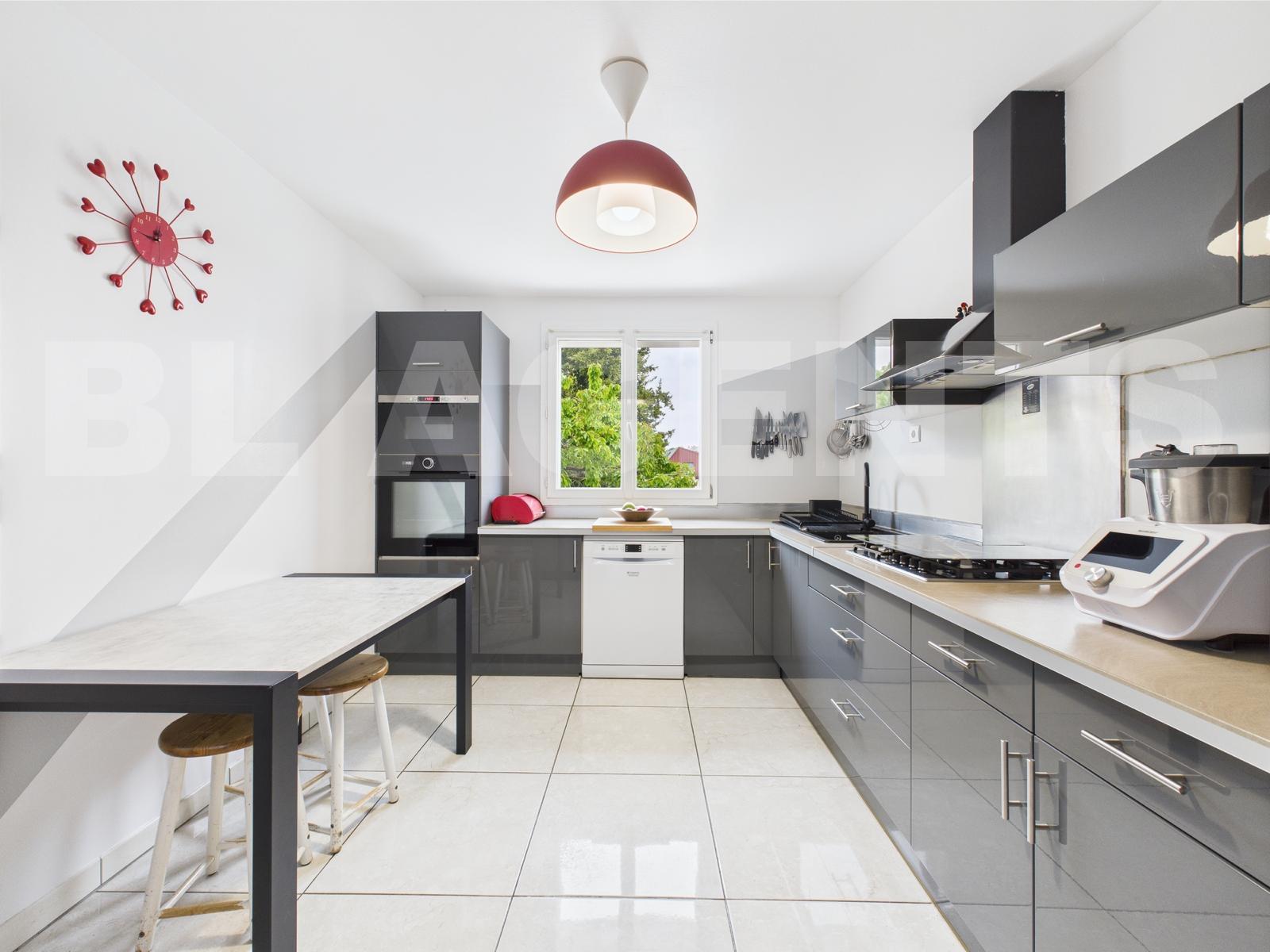 Maison 7 Pièce(s) MAROLLES-EN-HUREPOIX - Photo 11