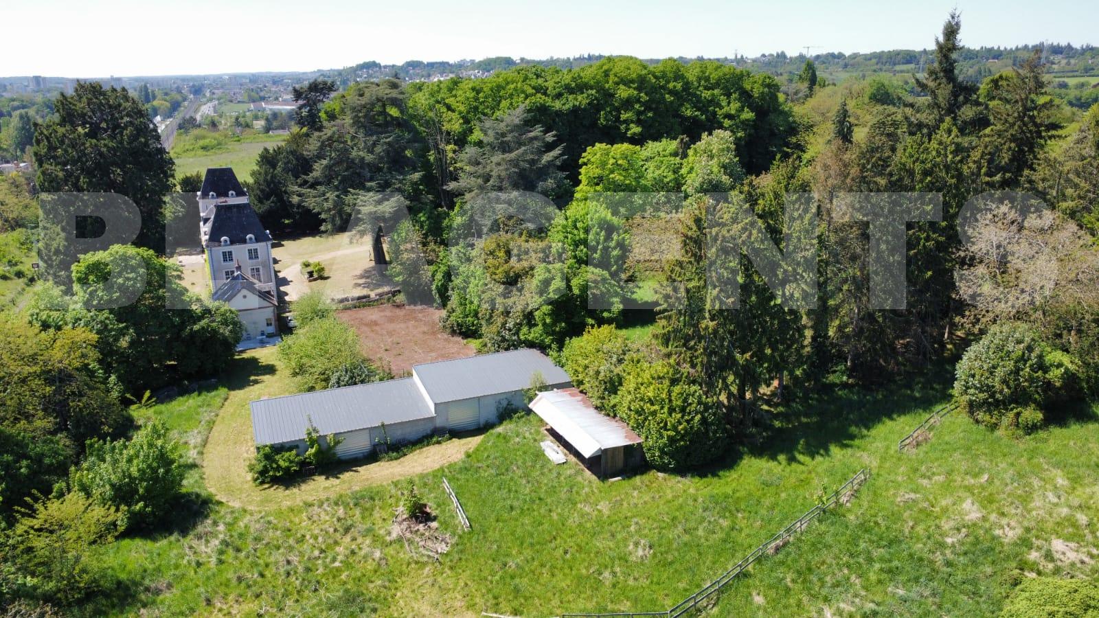 Château 14 Pièce(s) YVRE-L'EVEQUE - Photo 1