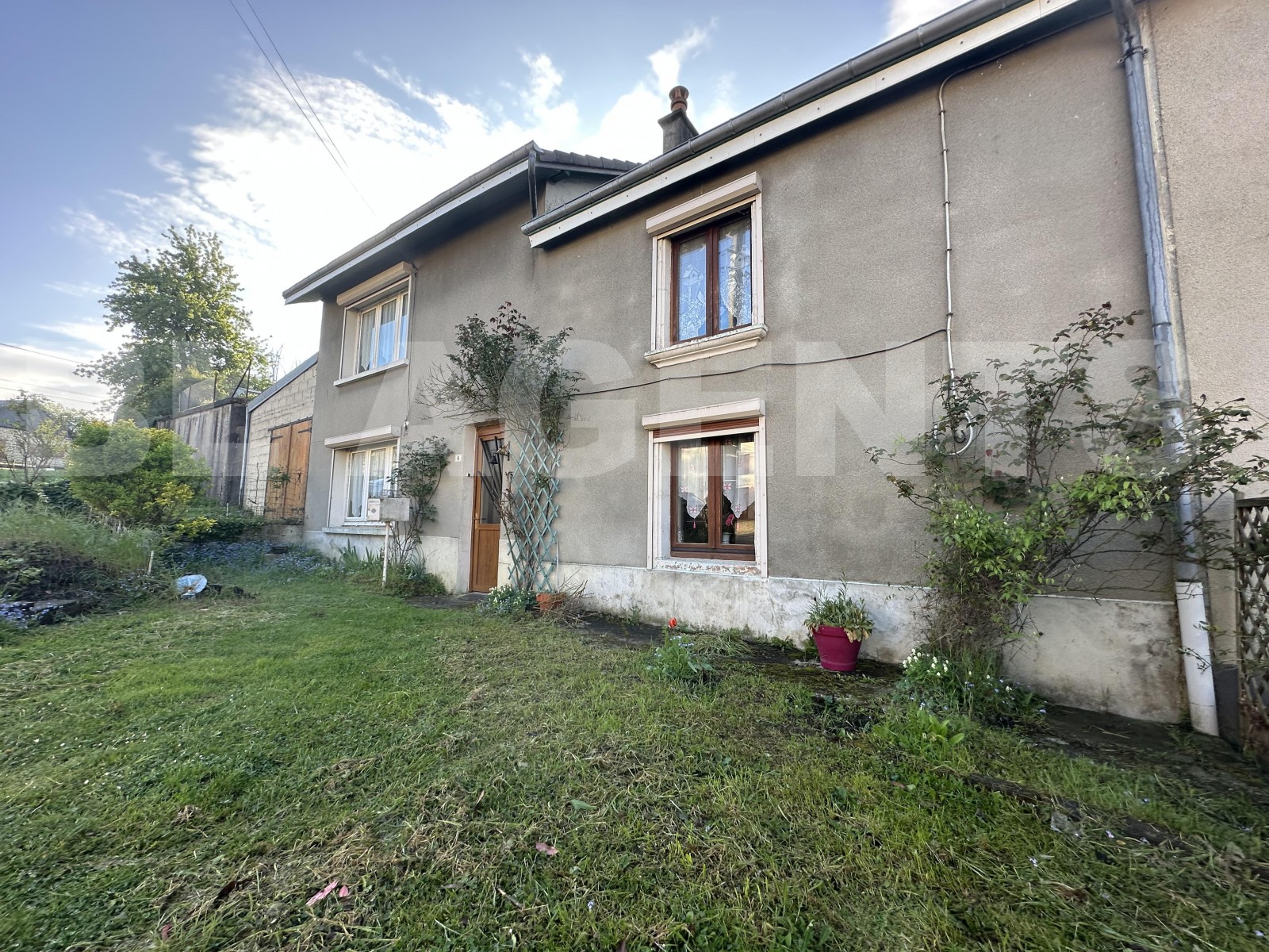 Maison 6 Pièce(s) PUILLY-ET-CHARBEAUX - Photo 1