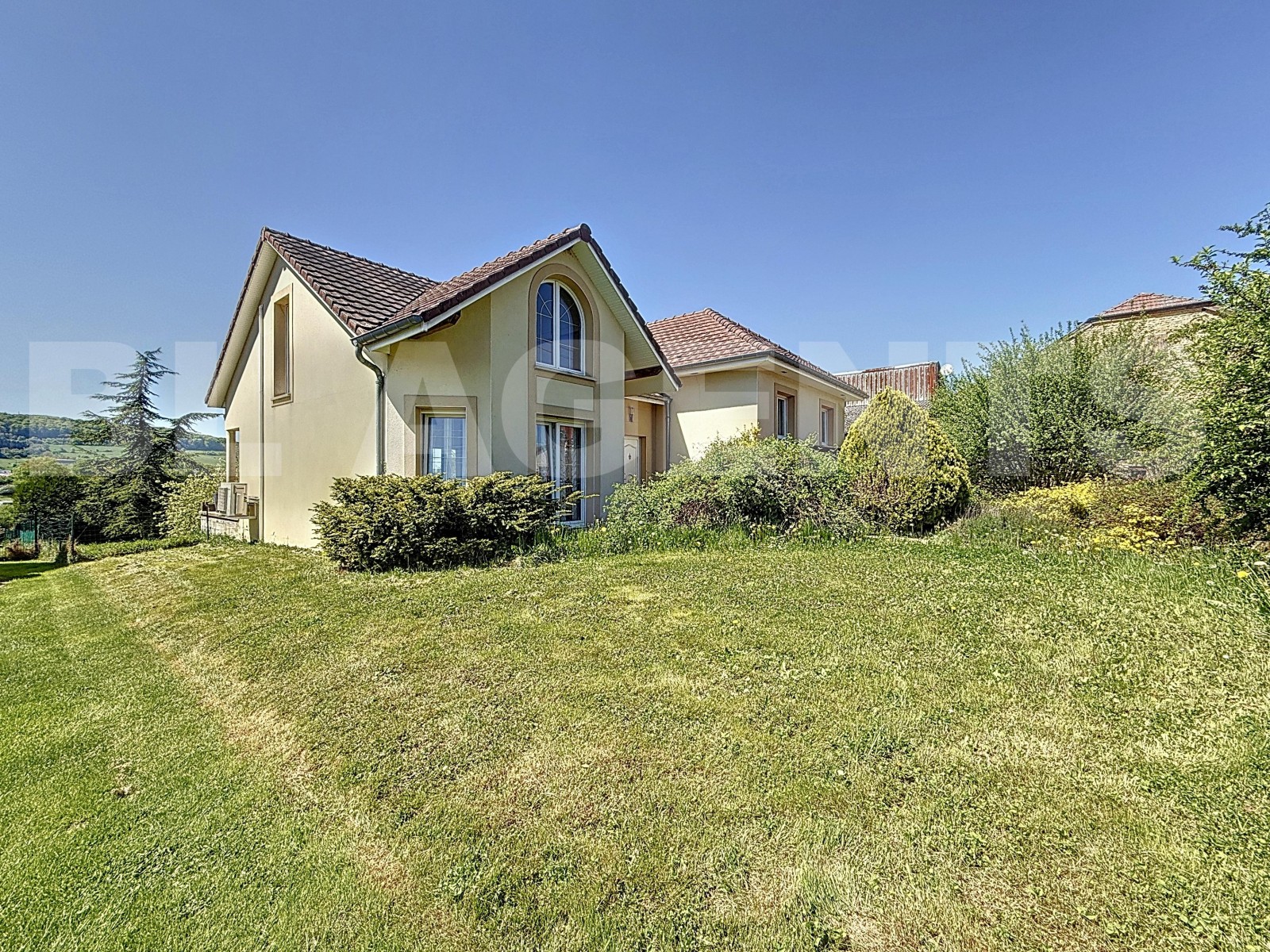 Maison 8 Pièce(s) GORCY - Photo 2