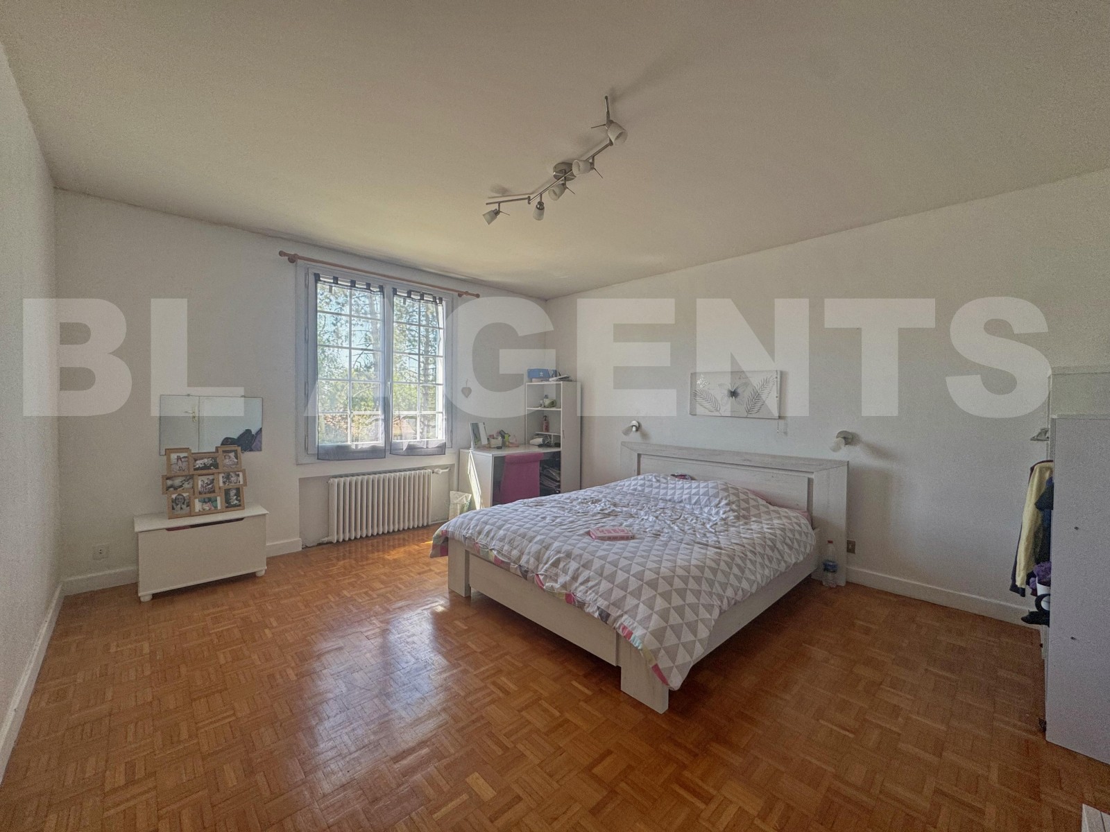 Maison 9 Pièce(s) COULOMMIERS - Photo 11
