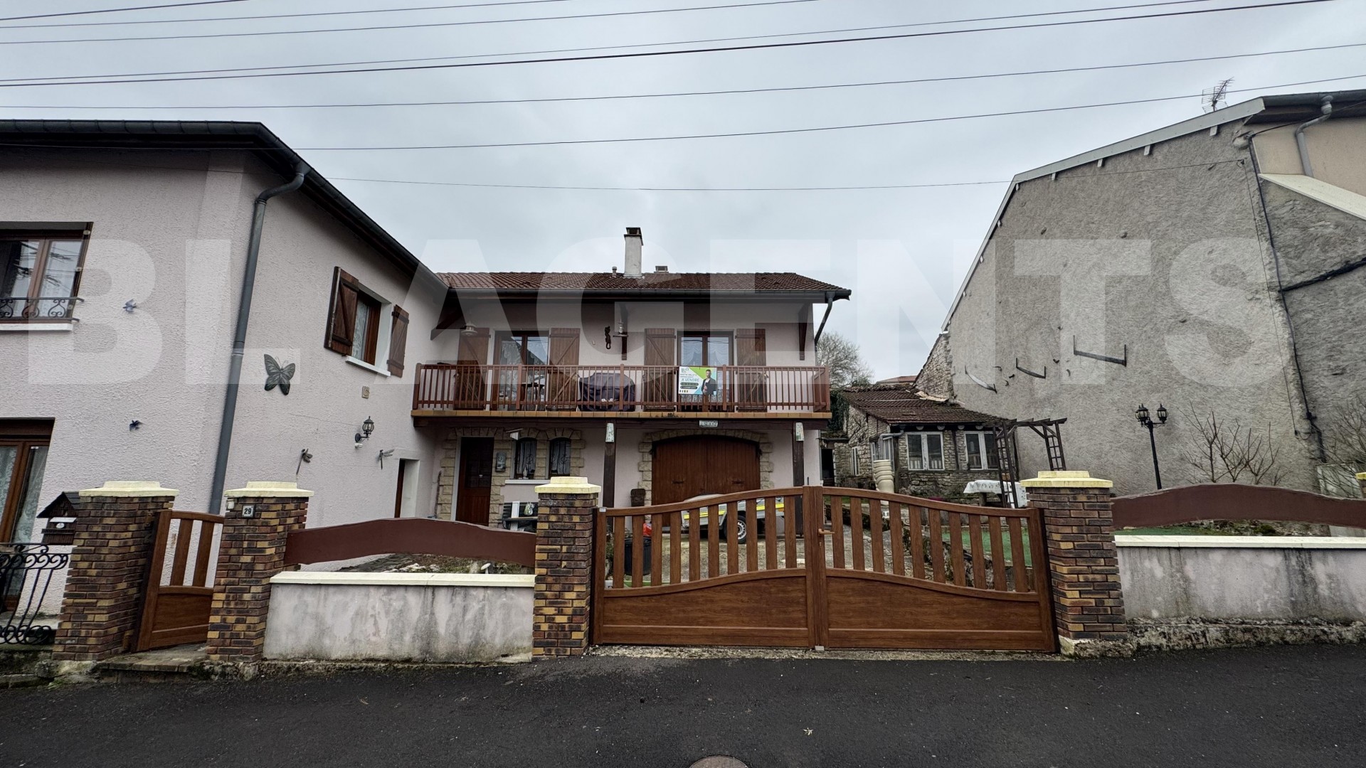 Maison 8 Pièce(s) SAINT-JOIRE - Photo 22