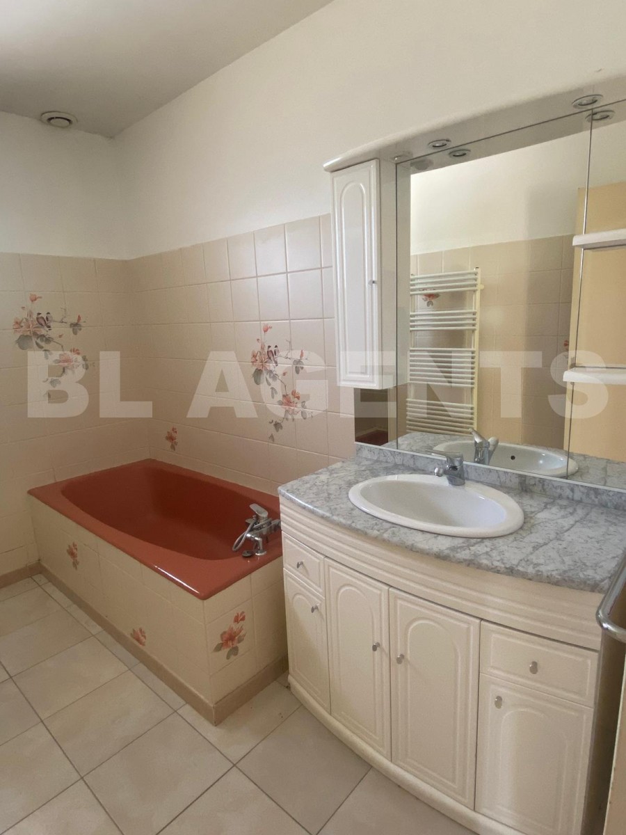 Maison 7 Pièce(s) AVREMESNIL - Photo 9