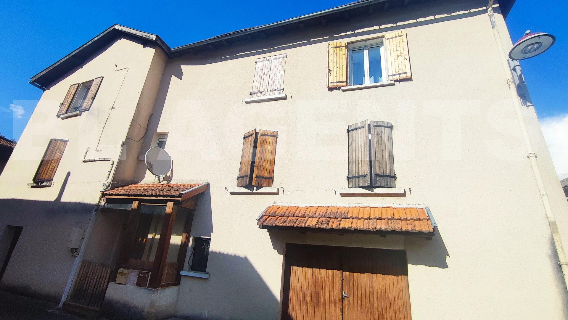 Immeuble  VIVIEZ - Photo 1