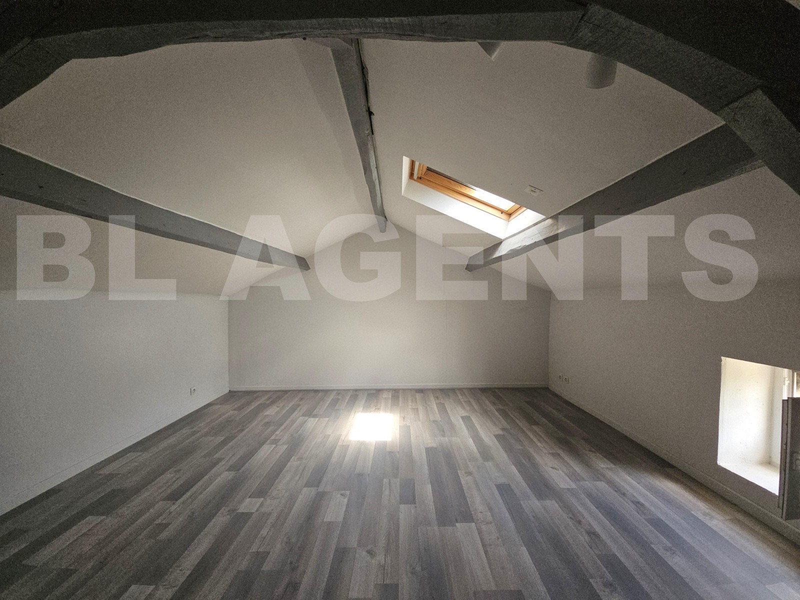 Maison de ville 7 Pièce(s) CHATELLERAULT - Photo 9