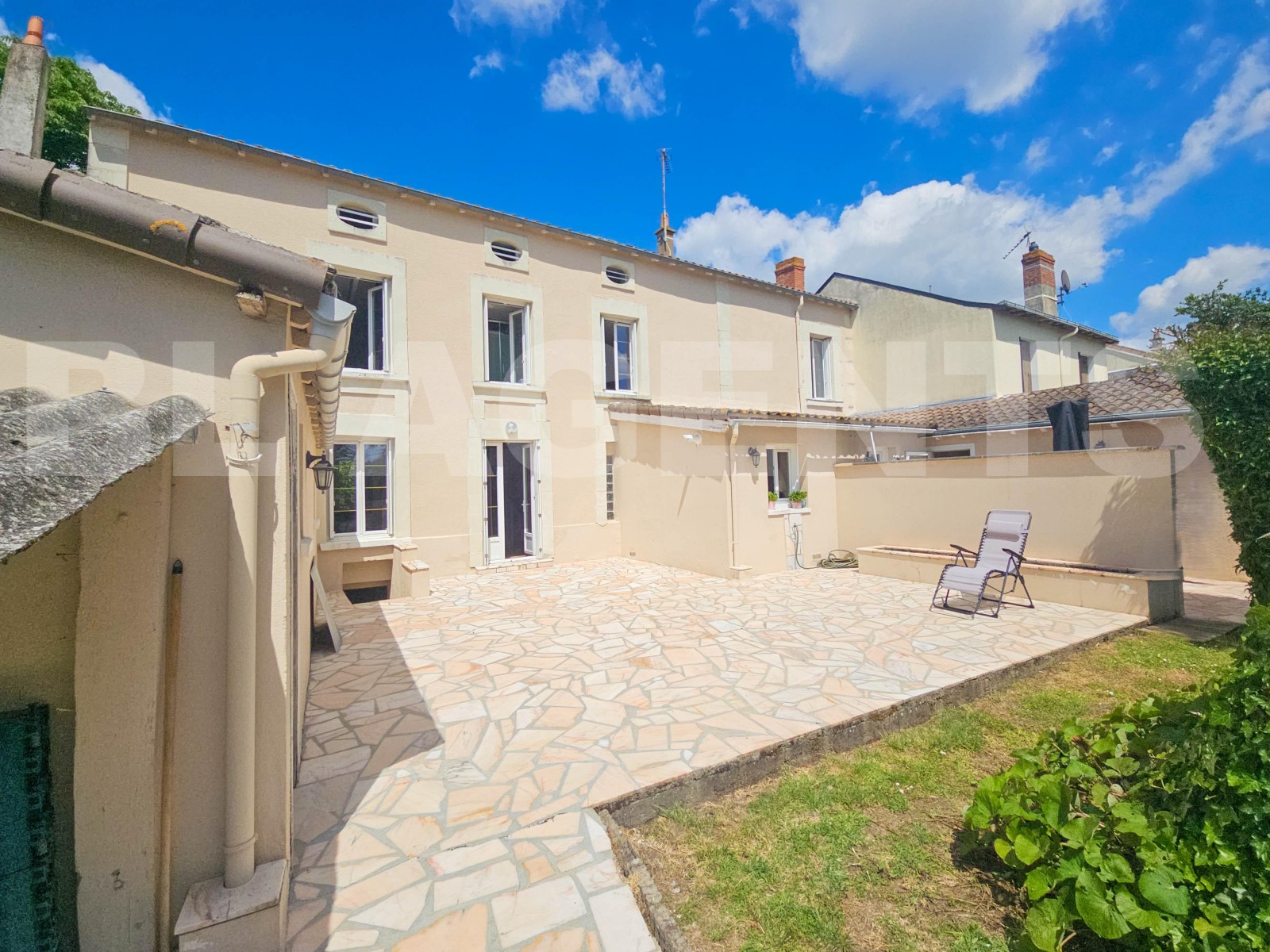Maison de ville 7 Pièce(s) CHATELLERAULT - Photo 21