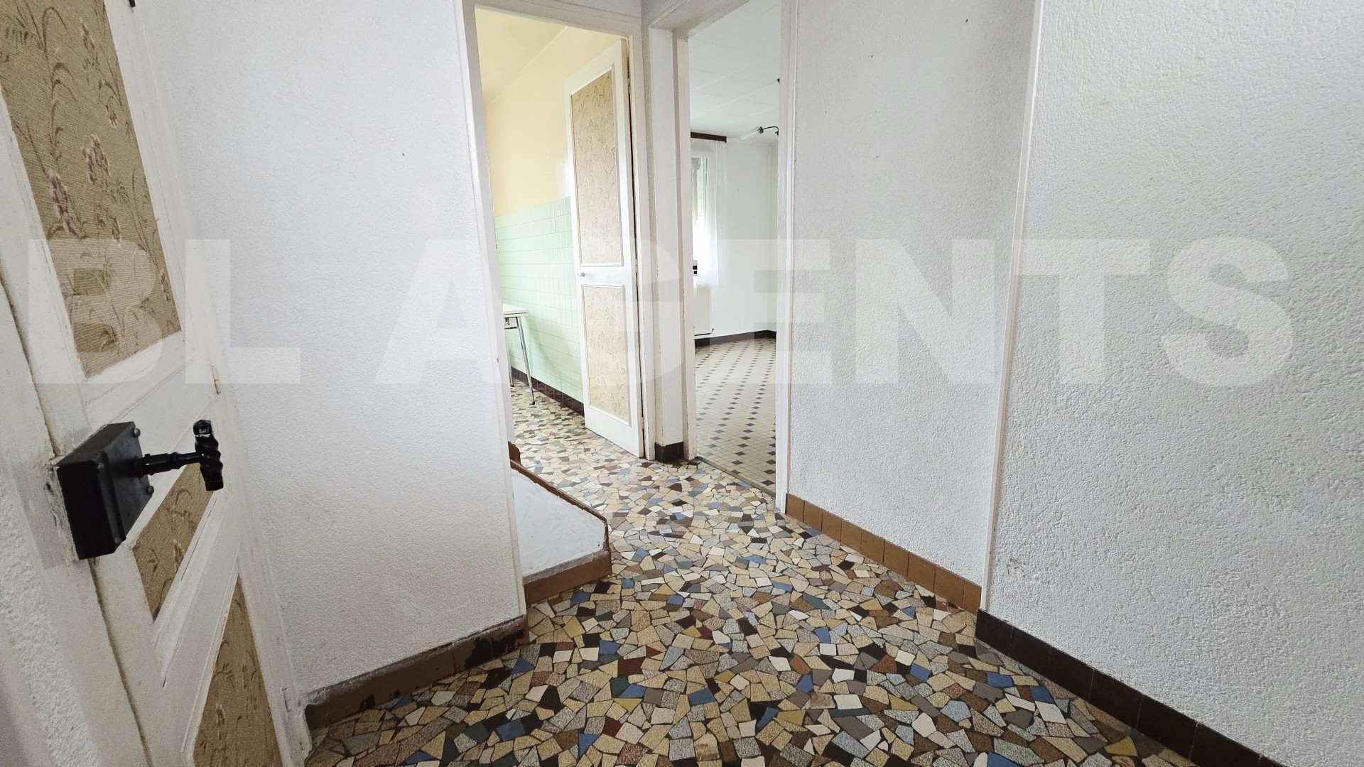 Maison 5 Pièce(s) CARIGNAN - Photo 2