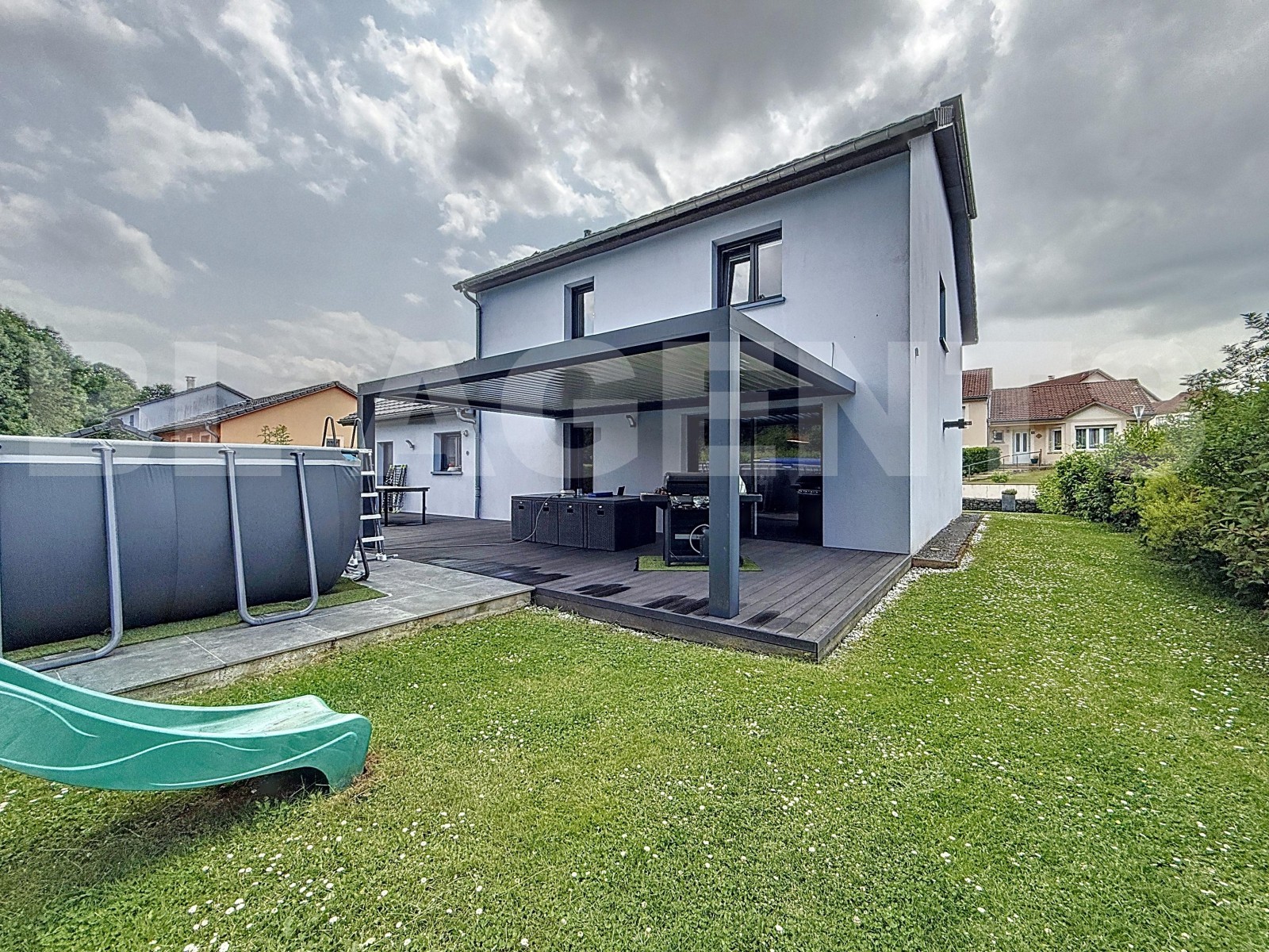 Maison contemporaine 10 Pièce(s) REHON - Photo 4