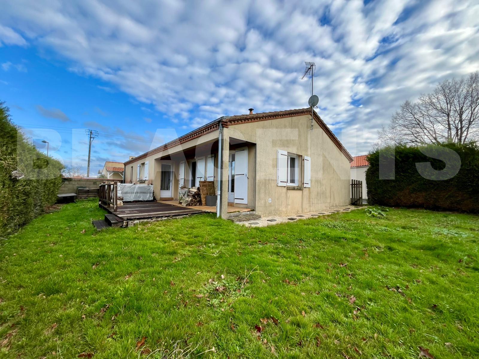 Maison de ville 4 Pièce(s) LA POMMERAIE-SUR-SEVRE - Photo 2