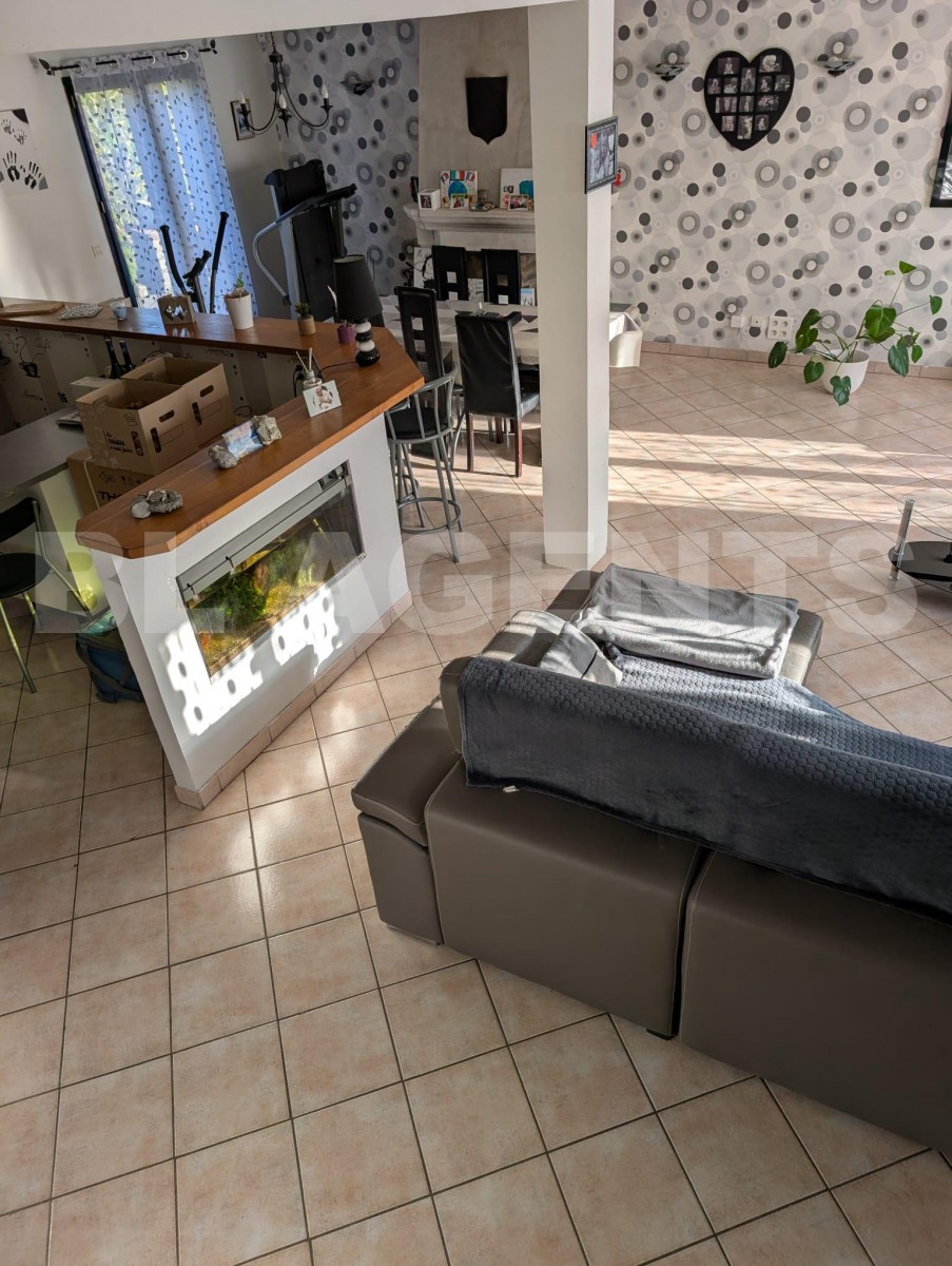 Maison 6 Pièce(s) CRIQUIERS - Photo 1
