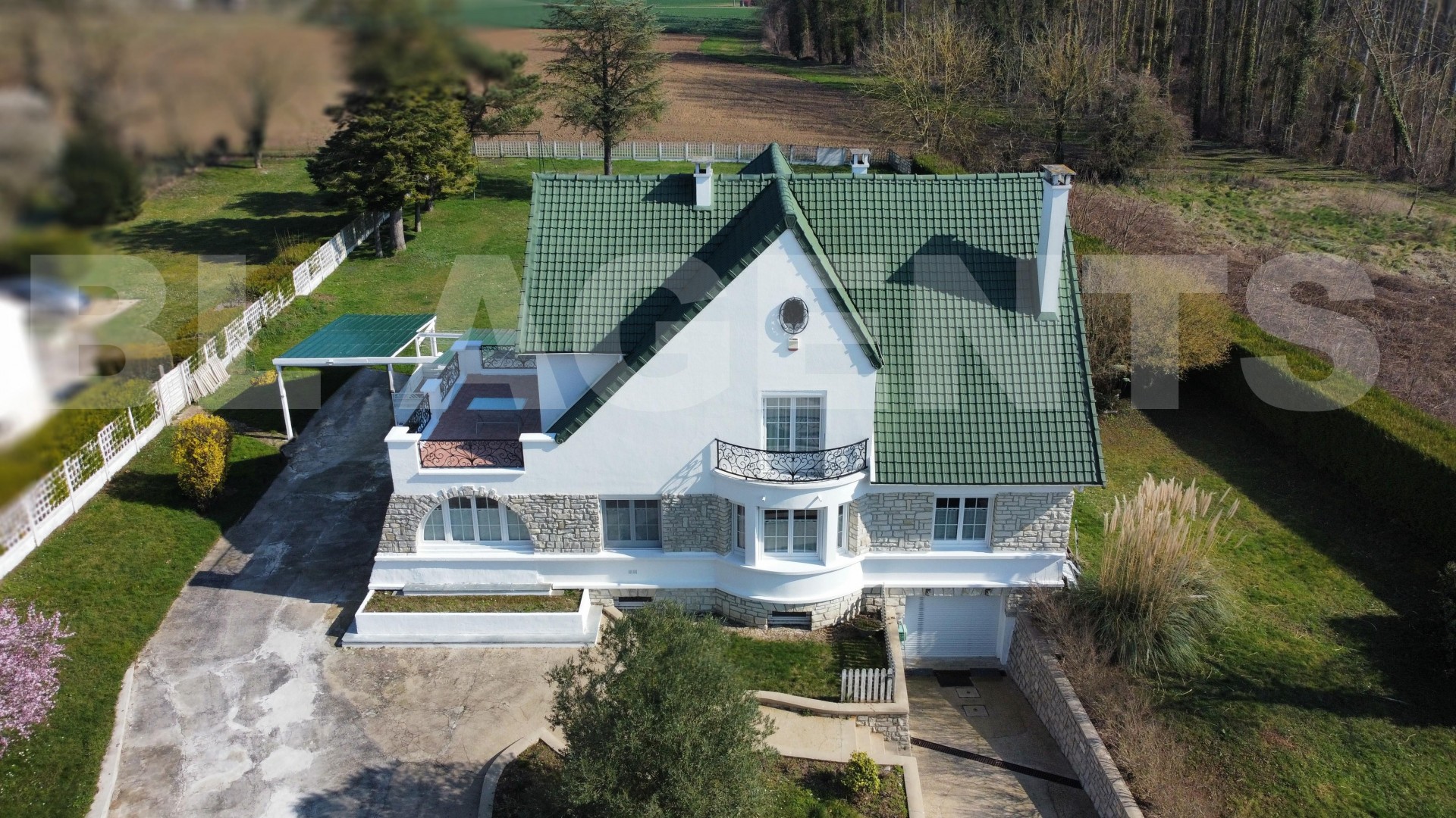 Propriété 10 Pièce(s) COURLON-SUR-YONNE - Photo 17