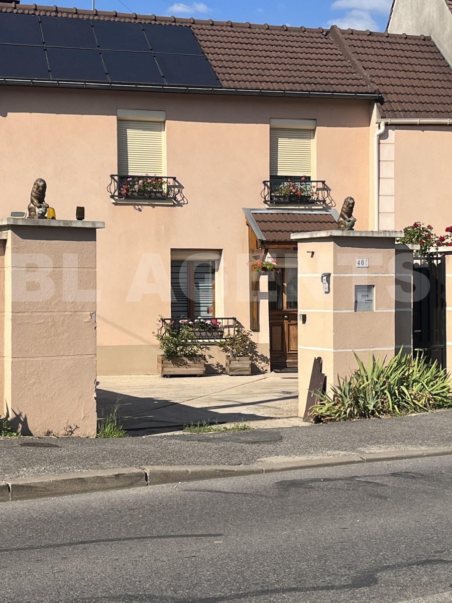 Maison 5 Pièce(s) SAINT-GERMAIN-SUR-MORIN - Photo 1