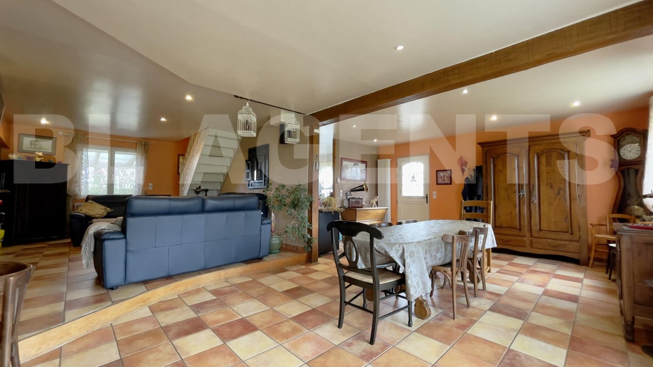 Propriété 9 Pièce(s) LA FERTE-SOUS-JOUARRE - Photo 3