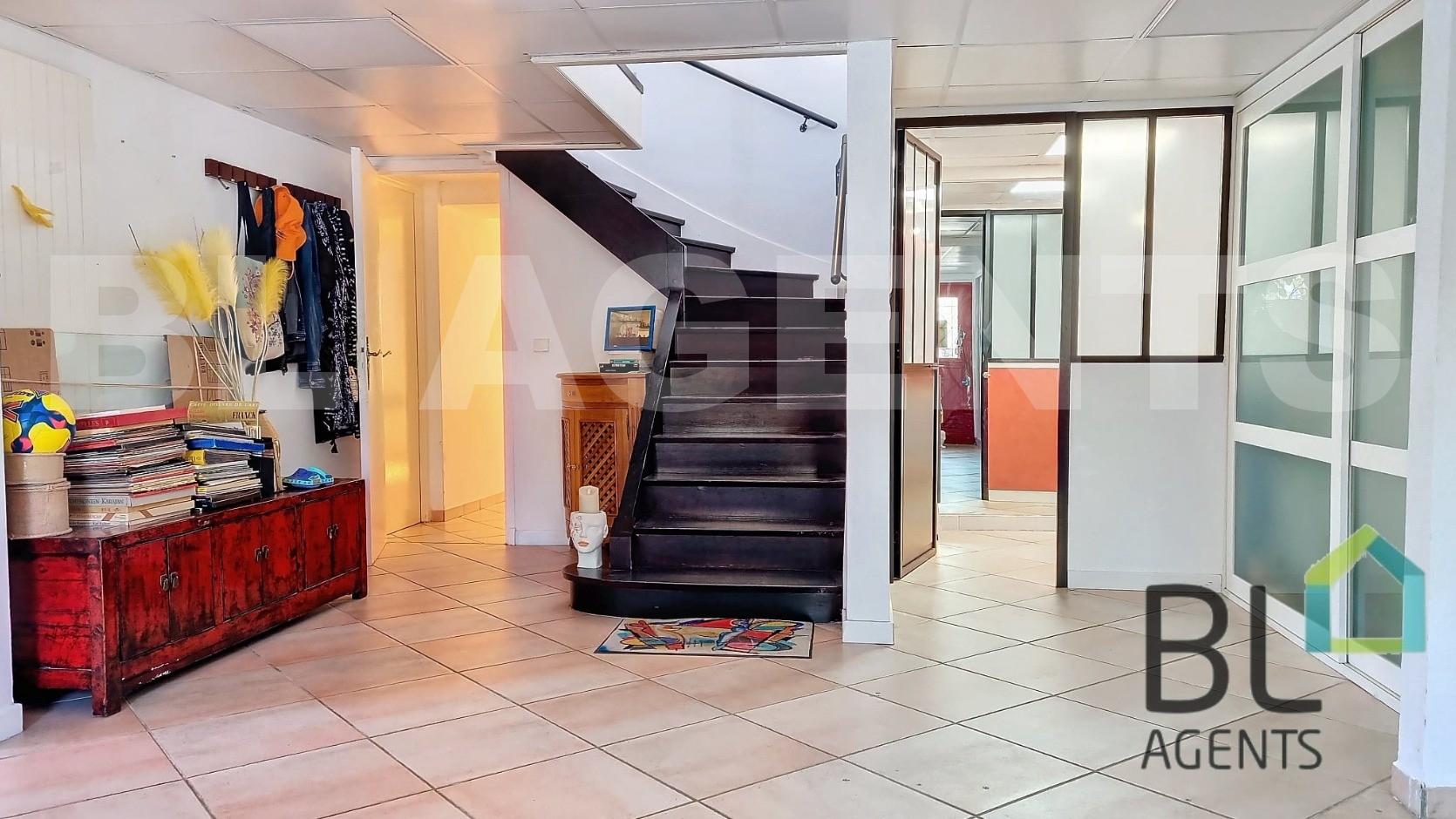 Villa 7 Pièce(s) MARSEILLE 12EME ARR. - Photo 14