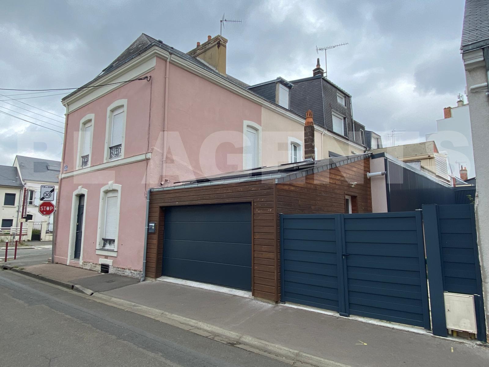 Maison de ville 5 Pièce(s) LE MANS - Photo 1