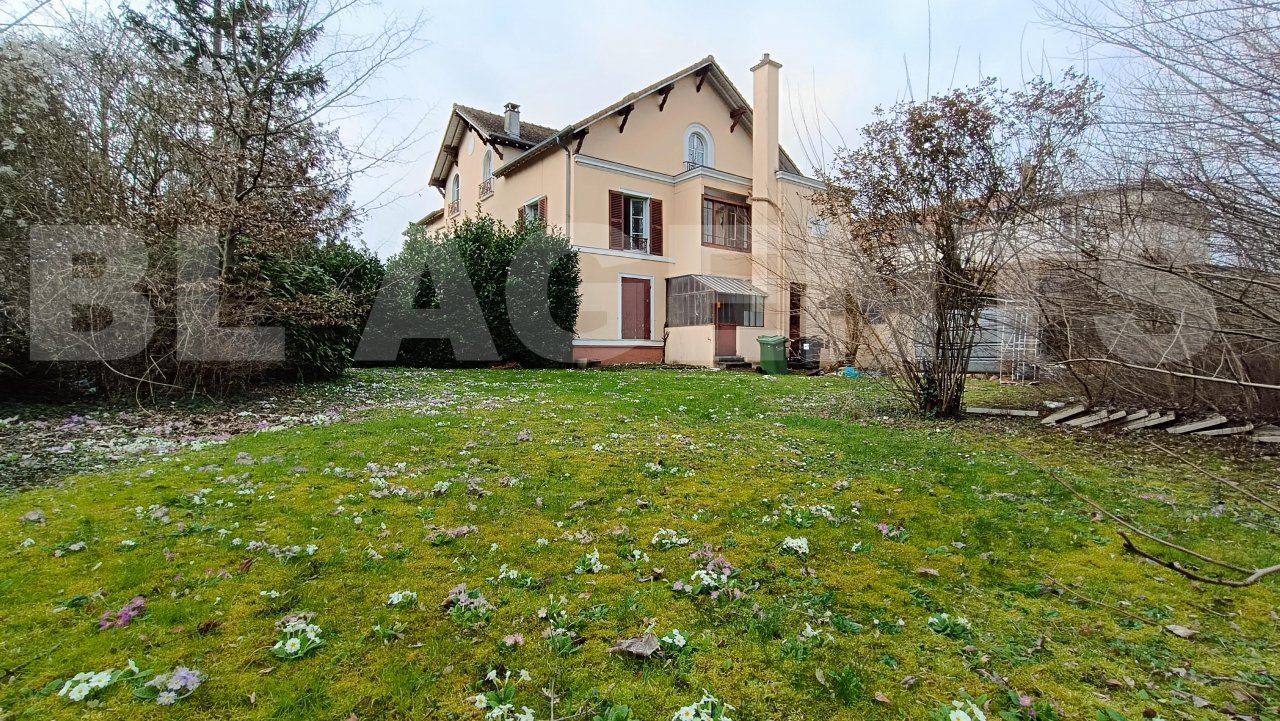 Immeuble  COULOMMIERS - Photo 1