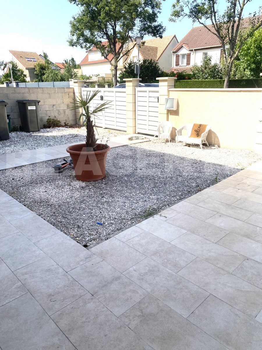 Maison traditionnelle 5 Pièce(s) LE PLESSIS-PATE - Photo 2