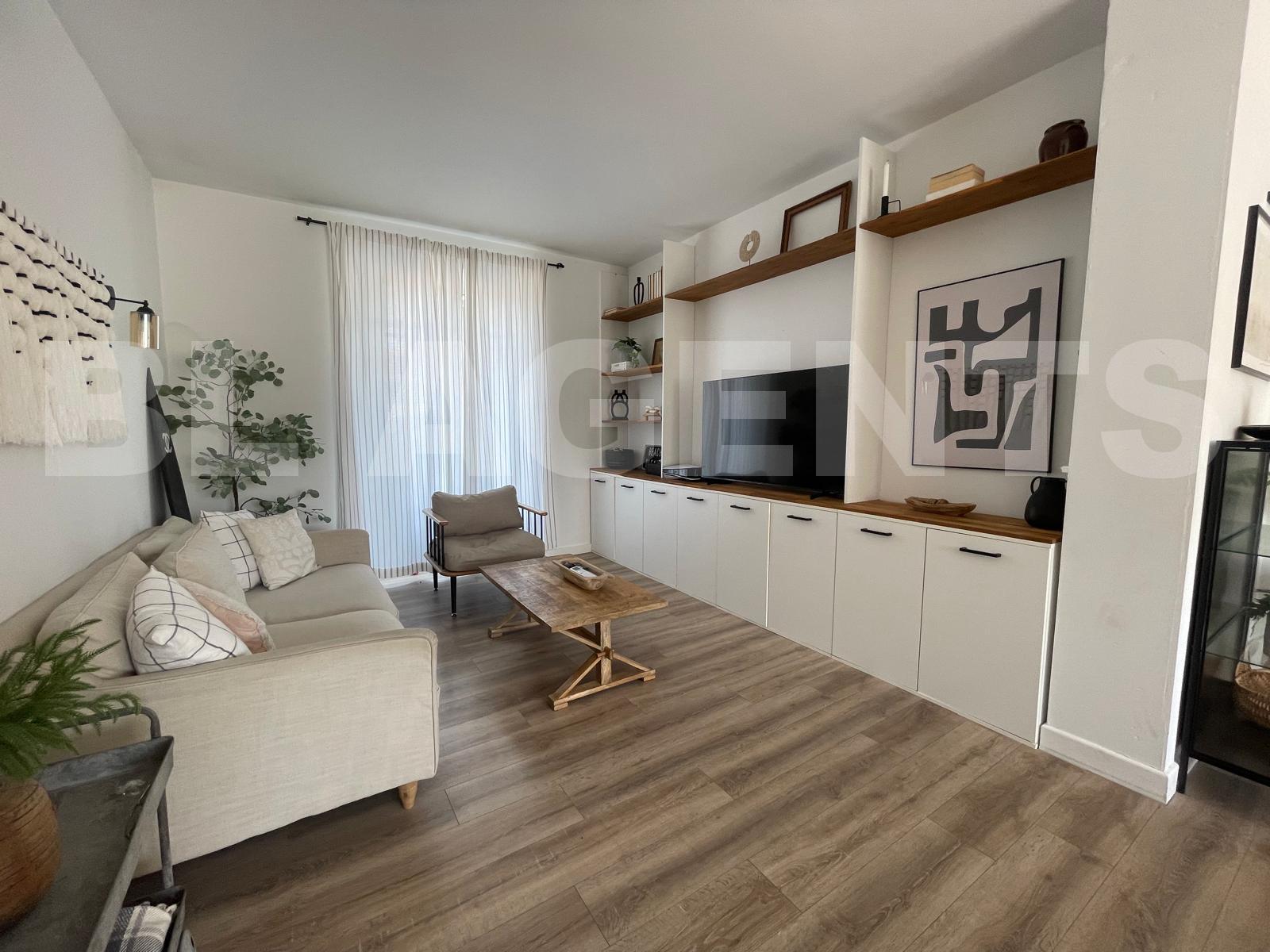 Maison bourgeoise 7 Pièce(s) PAYRIN-AUGMONTEL - Photo 1