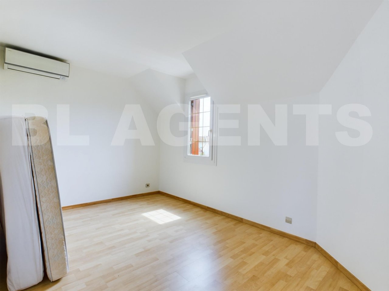 Maison 5 Pièce(s) MAROLLES-EN-BRIE - Photo 10
